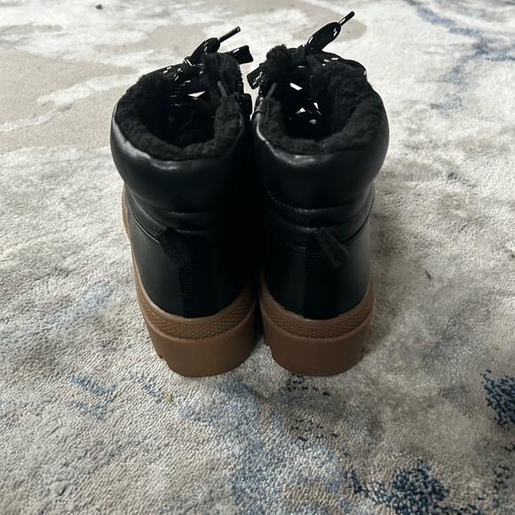 NWOT Nordstrom Rack CHIARA Black Lace Up Side Zip Faux Fur - Picture 5 of 8